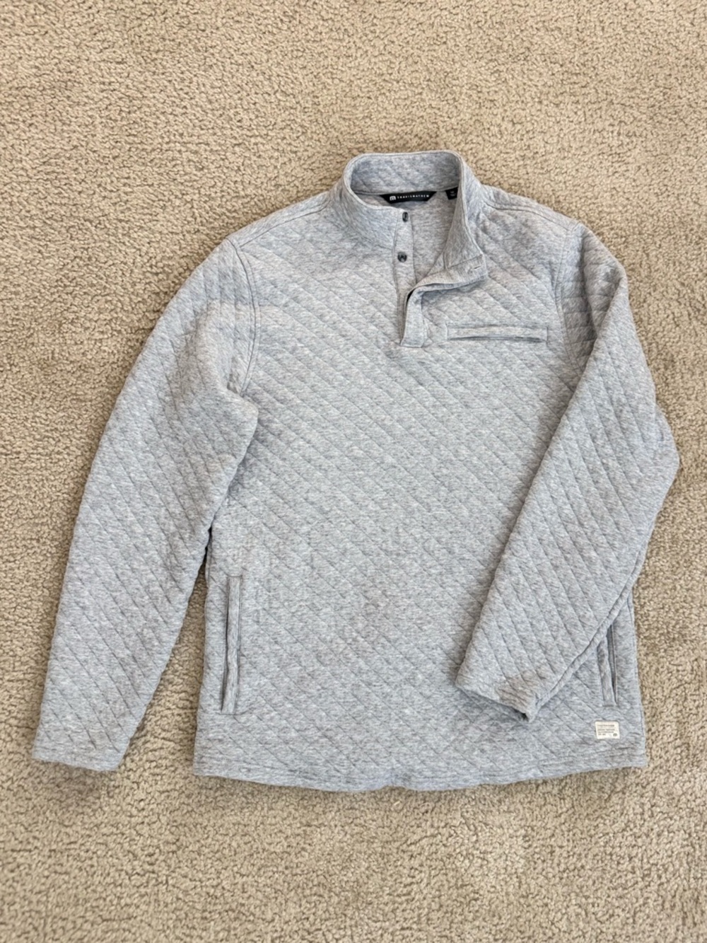 TravisMathew Transatlantic Quarter Button Sweater (Quilted)